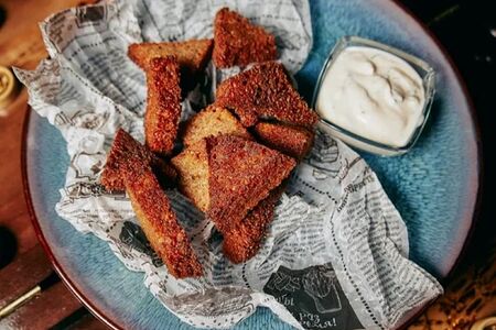 Гренки из бородинского хлеба