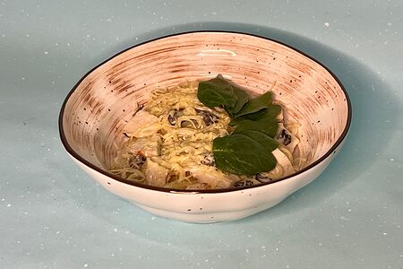 Паста с курицей и грибами в сливочном соусе