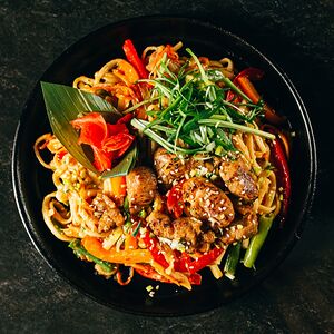 Wok со свининой