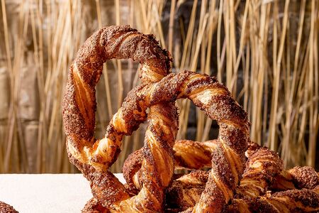 5 кренделей с корицей