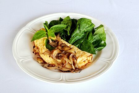 Омлет с грибами