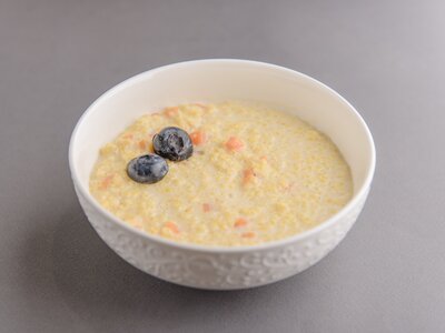 Пшенная каша с карамельной тыквой и сливочным маслом
