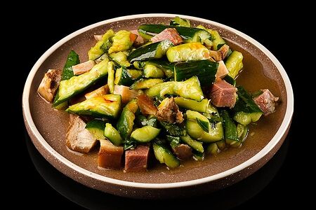 Рулька с огурцом