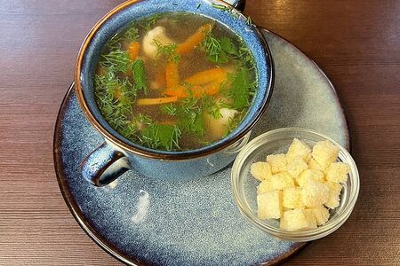 Овощной суп с индейкой и нутом