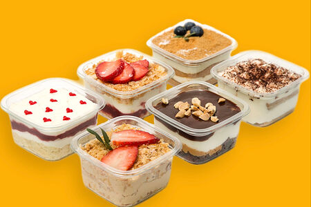 Набор пирожных в стаканчиках