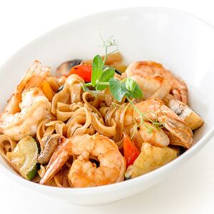 Wok с креветкой