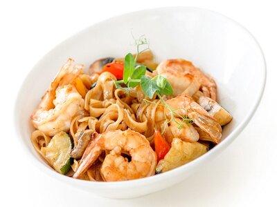 Wok с креветкой