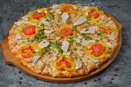 Пицца куриная