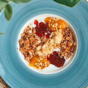 Гранола с фруктами