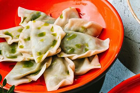 Вареники с сыром и шпинатом