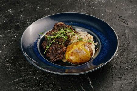 Щечки с картофельным клубнем