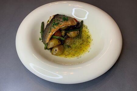 Сибас с овощами