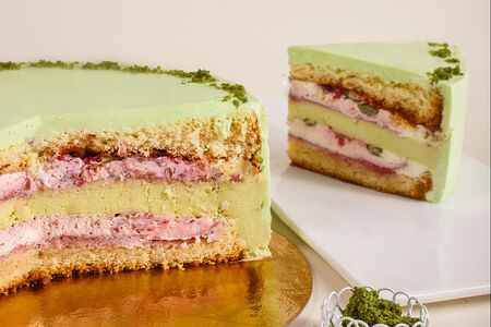 Тортик Фисташково-малиновый