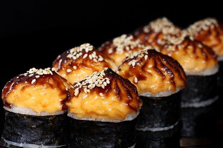 Ролл запечённый с Крабом
