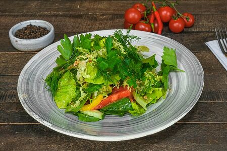 Салат Микс с яблочной заправкой