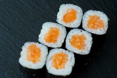 Маки с Лососем