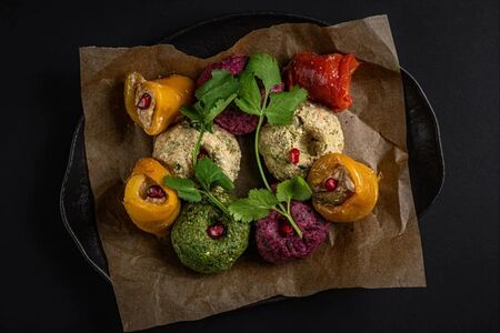 Ассорти из пхали