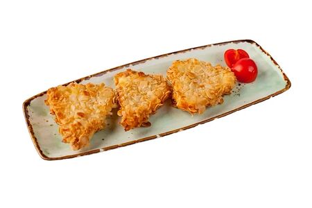 Сыр жаренный с миндалем