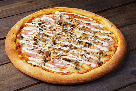 Пицца с ветчиной и грибами 32 см