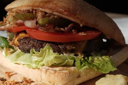 Бургер Ночной полет/ фри 50гр/ кетчуп 30гр