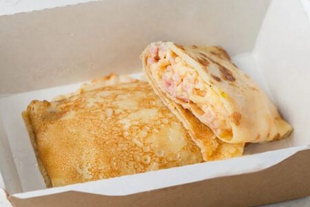 Блинчики с ветчиной и сыром