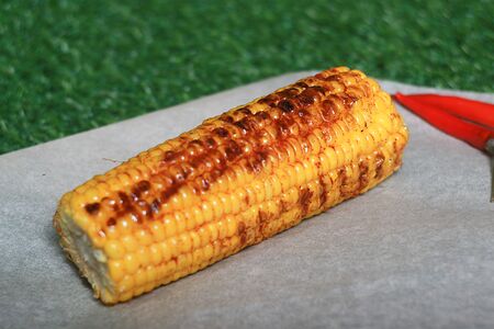 Кукуруза, жаренная на гриле