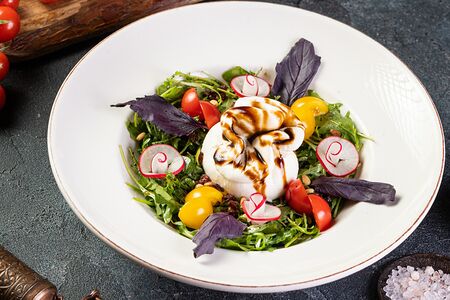 Салат Буррата