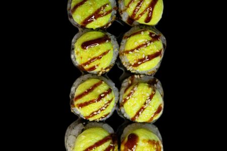 Фиш ролл с угрём