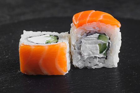 Ролл Филадельфия маки