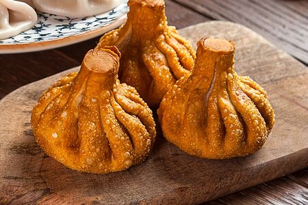 Жареные хинкали с бараниной