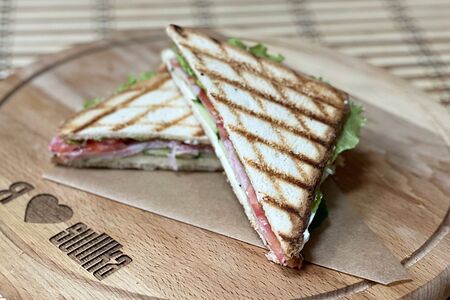 Сэндвич с ветчиной