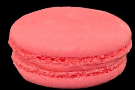 Макарун клубничный