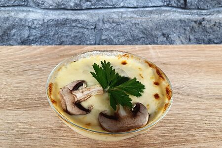 Жюльен с курицей и грибами