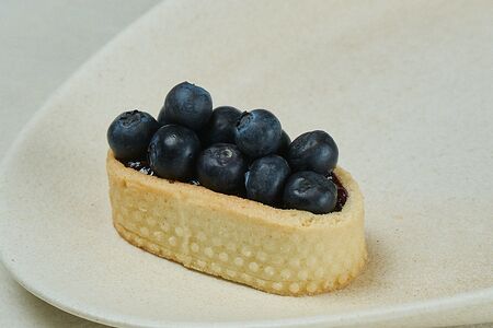 Тартин с черникой