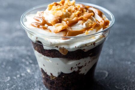 Трайфл Сникерс