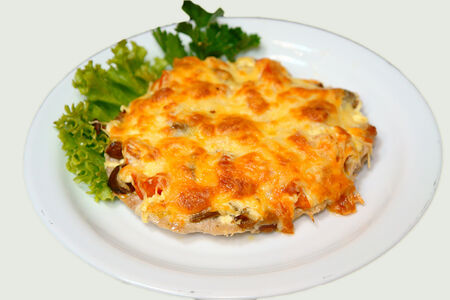 Куриное филе, запеченное под сыром