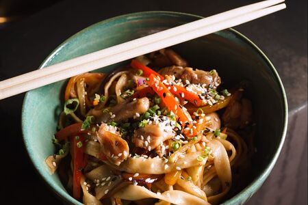 Лапша с овощами