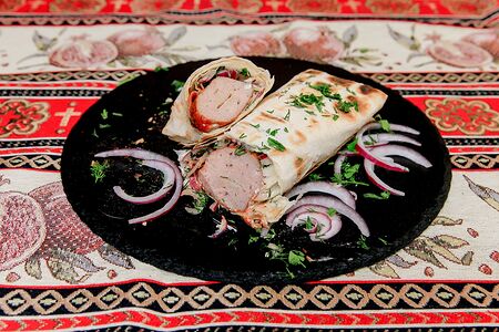 Люля-кебаб в лаваше