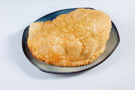 Чебурек с говядиной