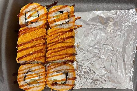 Горячий ролл с креветкой