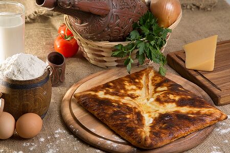 Хачапури на слоеном тесте