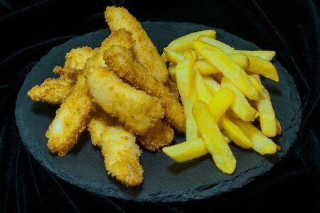 Большой набор Стрипсы и картошка фри