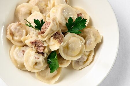 Пельмени с бараниной и кинзой