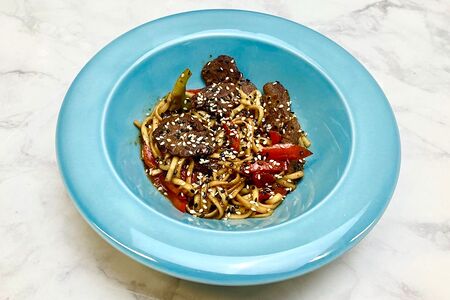 Вок с говяжьей вырезкой