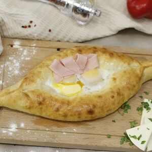 Աջարական խաչապուրի խոզապուխտով