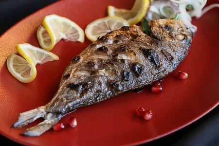 Дорадо на мангале