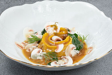 Гранд вареник с картофелем и белыми грибами