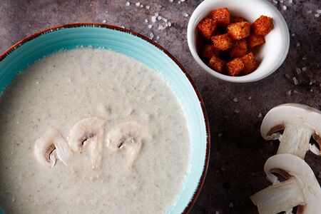 Суп-крем из шампиньонов