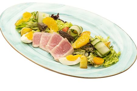 Салат Нисуаз с тунцом