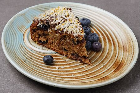 Банановый хлеб с финиками